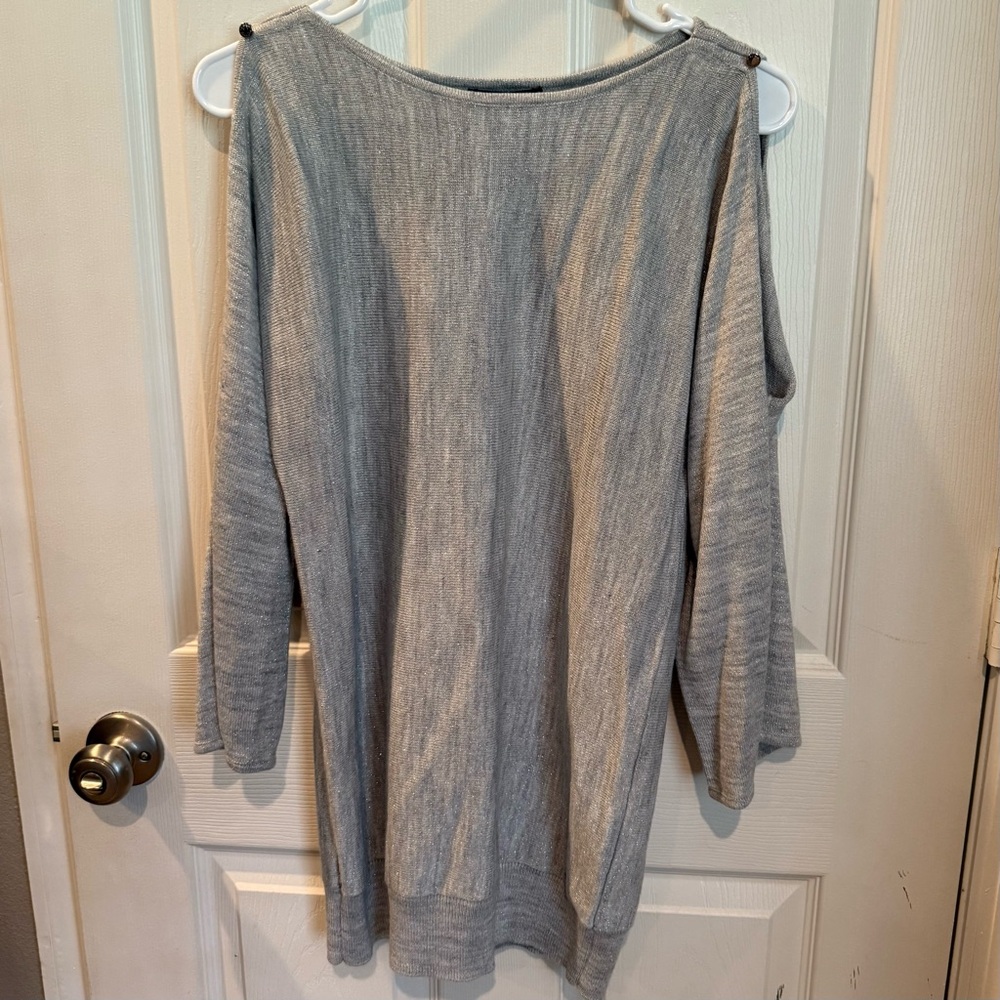 Tommy Hilfiger long sleeve cold shoulder blouse - XS